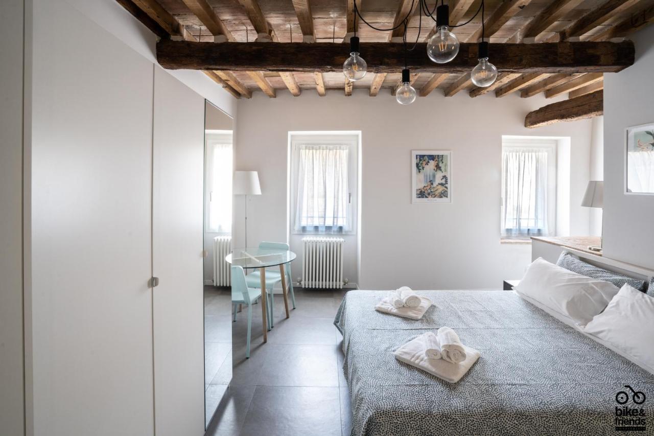 Bilocale Le Rondini Centralissimo Pesaro Exteriör bild